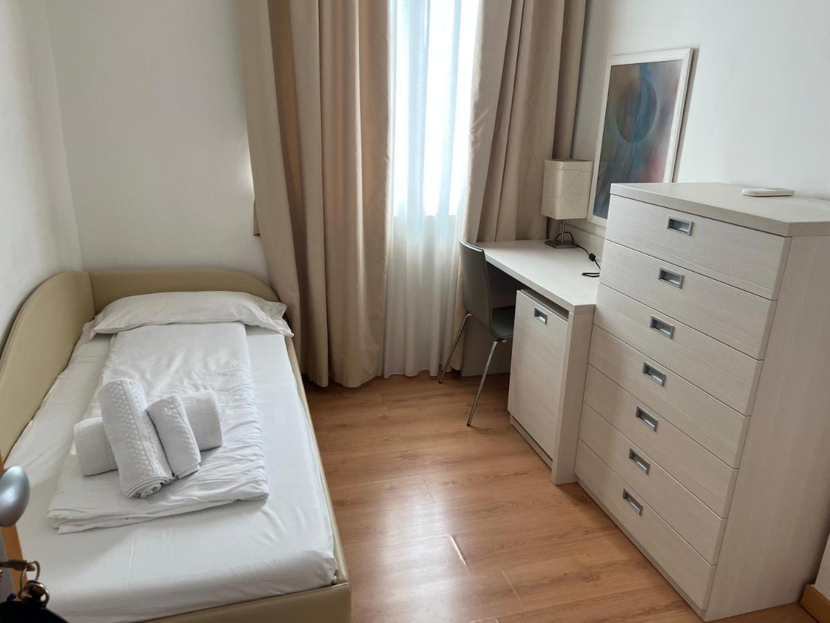 Albergo San Remo Malcesine Bagian luar foto