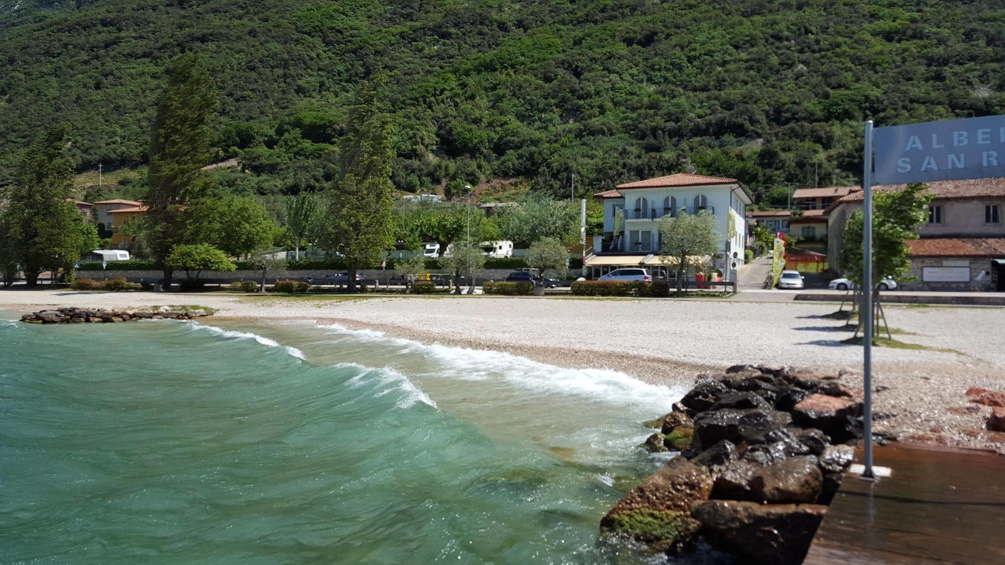 Albergo San Remo Malcesine Bagian luar foto