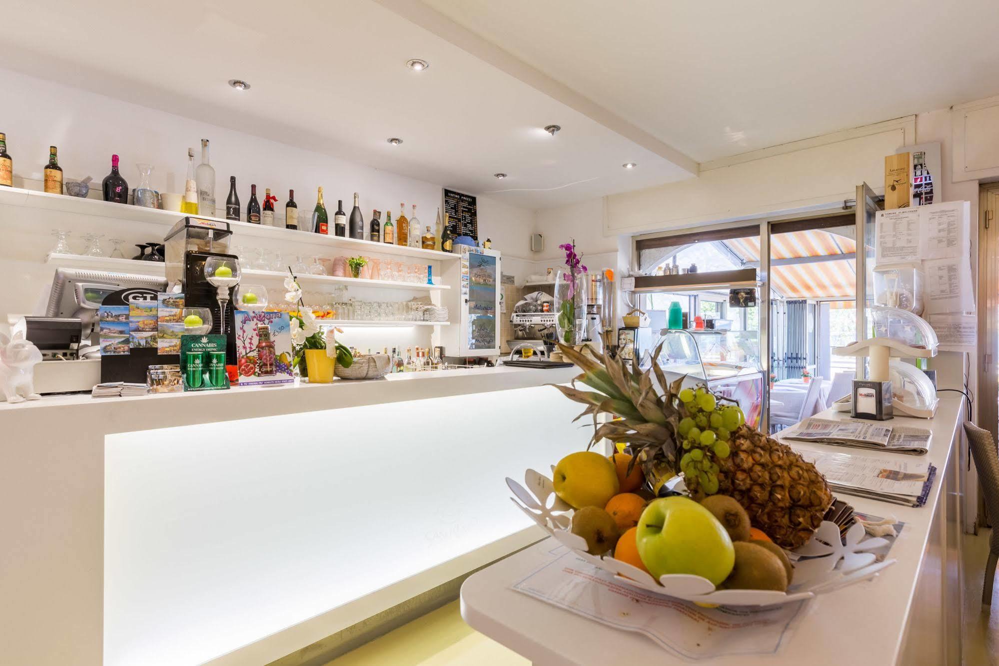 Albergo San Remo Malcesine Bagian luar foto